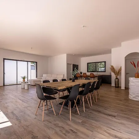 Villa Modern House, Perfect For A Relaxing Stay!