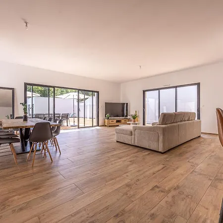 Modern House, Perfect For A Relaxing Stay! Вилла